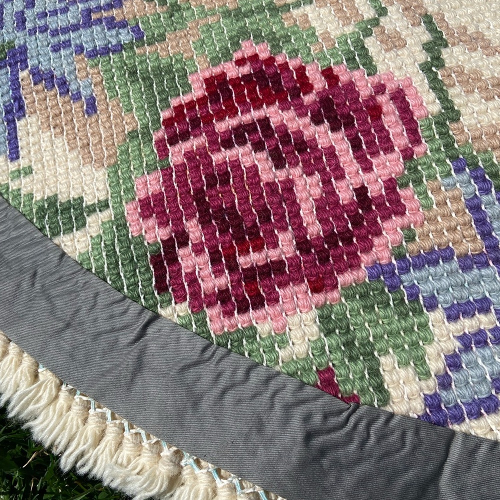 Floral Wool Latch Hook Rug - Picture 6 of 6